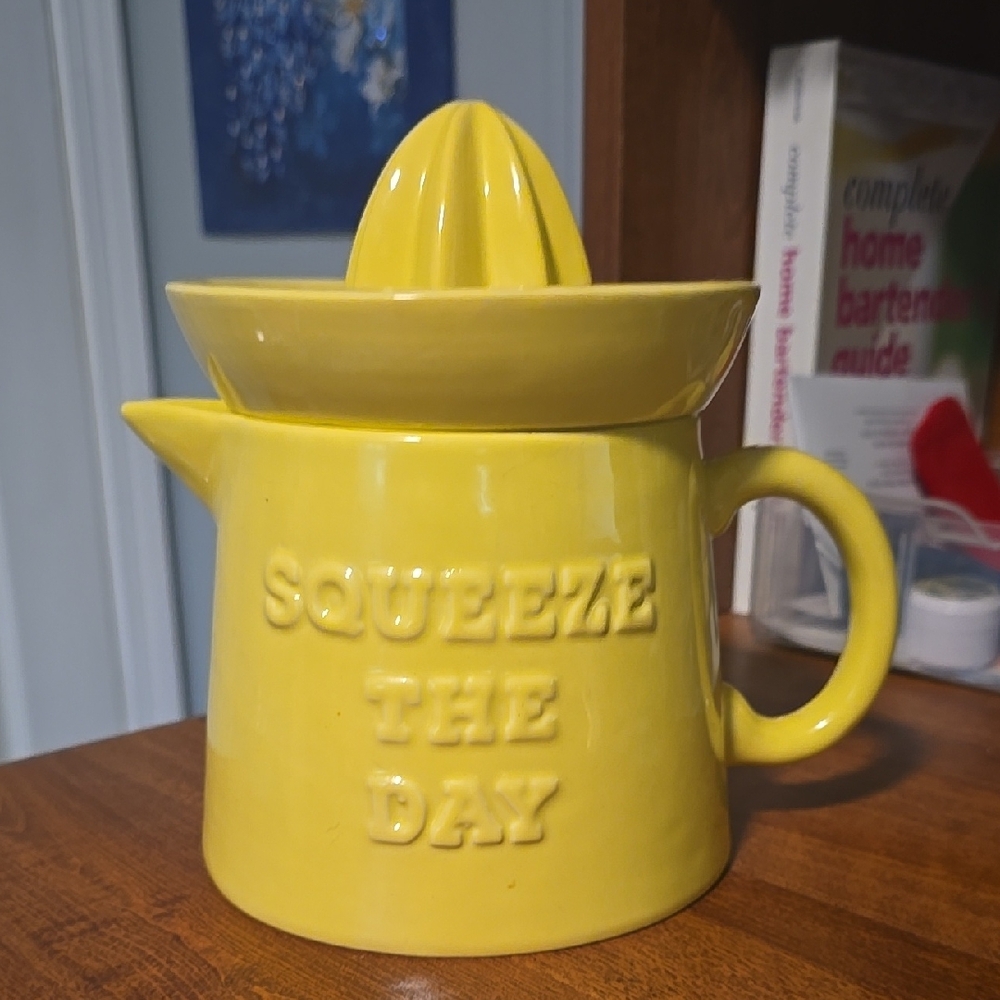 Yellow Citrus Juicer Pitcher